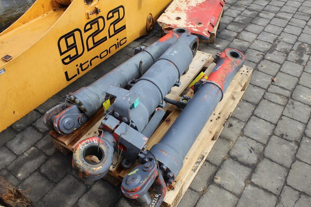 Liebherr LR 622 - Hüdrauliline silinder - Ehitusmasinad: pilt 2 Liebherr LR 622 - Hüdrauliline silinder - Ehitusmasinad: pilt 2
