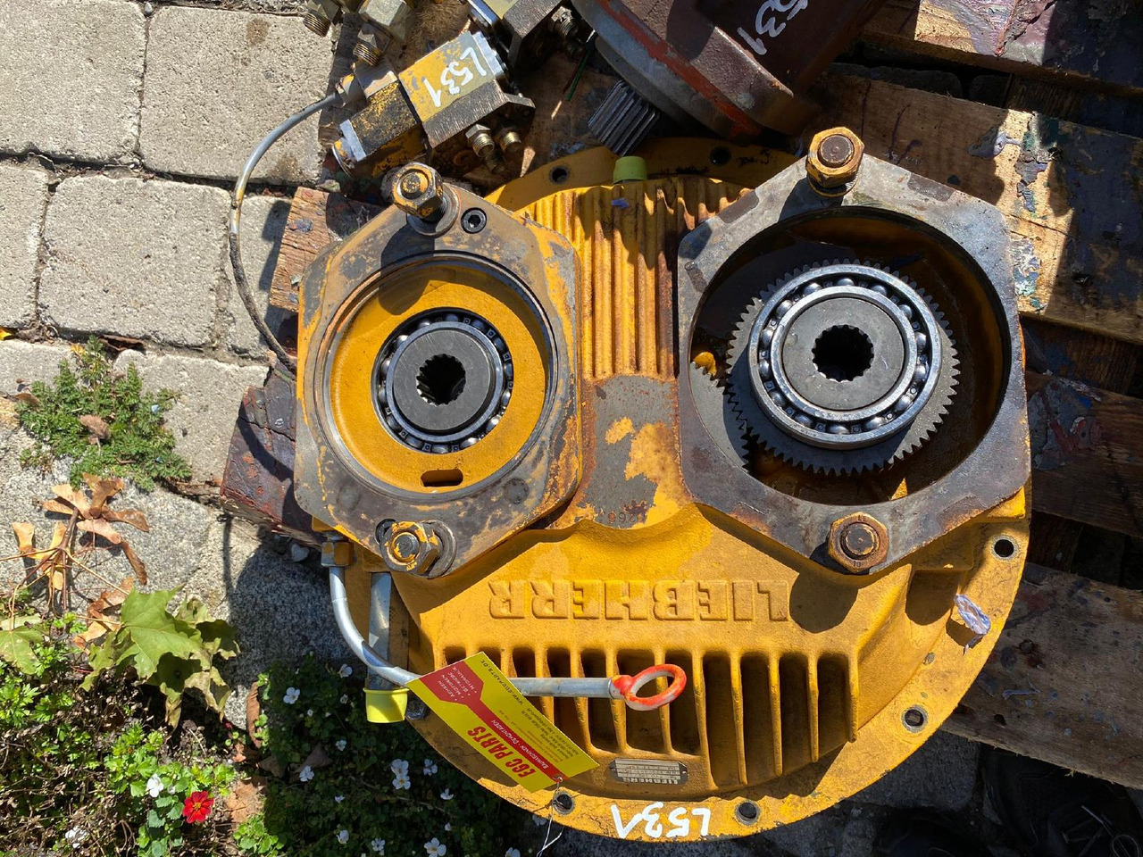 Liebherr PVG 200 /221 aus L531 - Hüdrauliline pump - Ehitusmasinad: pilt 1 Liebherr PVG 200 /221 aus L531 - Hüdrauliline pump - Ehitusmasinad: pilt 1