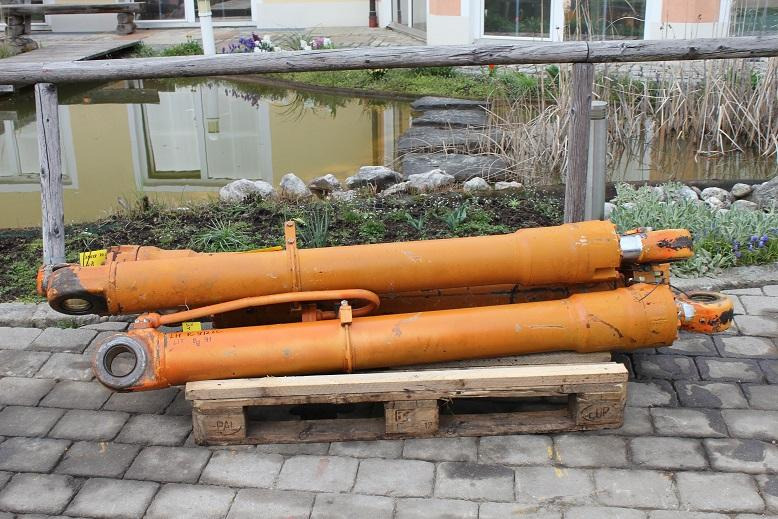 Liebherr R 912 LC LIT - Hüdrauliline silinder - Ehitusmasinad: pilt 4 Liebherr R 912 LC LIT - Hüdrauliline silinder - Ehitusmasinad: pilt 4