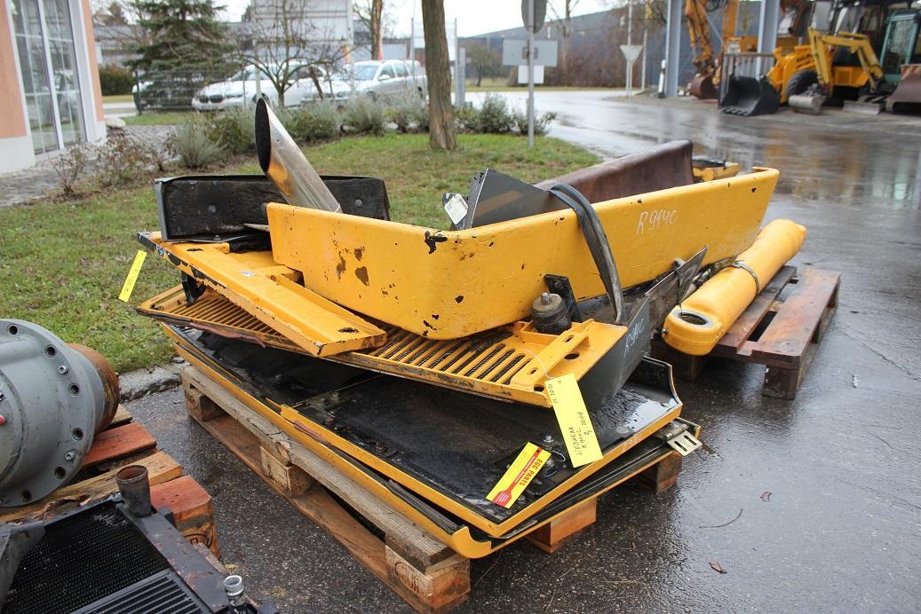 Liebherr R 914 C - Pealisehitus ja välispind - Ekskavaator: pilt 1 Liebherr R 914 C - Pealisehitus ja välispind - Ekskavaator: pilt 1