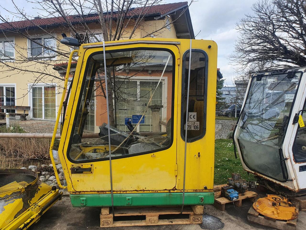 Liebherr R 942 - Kabiin - Lintekskavaator: pilt 3 Liebherr R 942 - Kabiin - Lintekskavaator: pilt 3