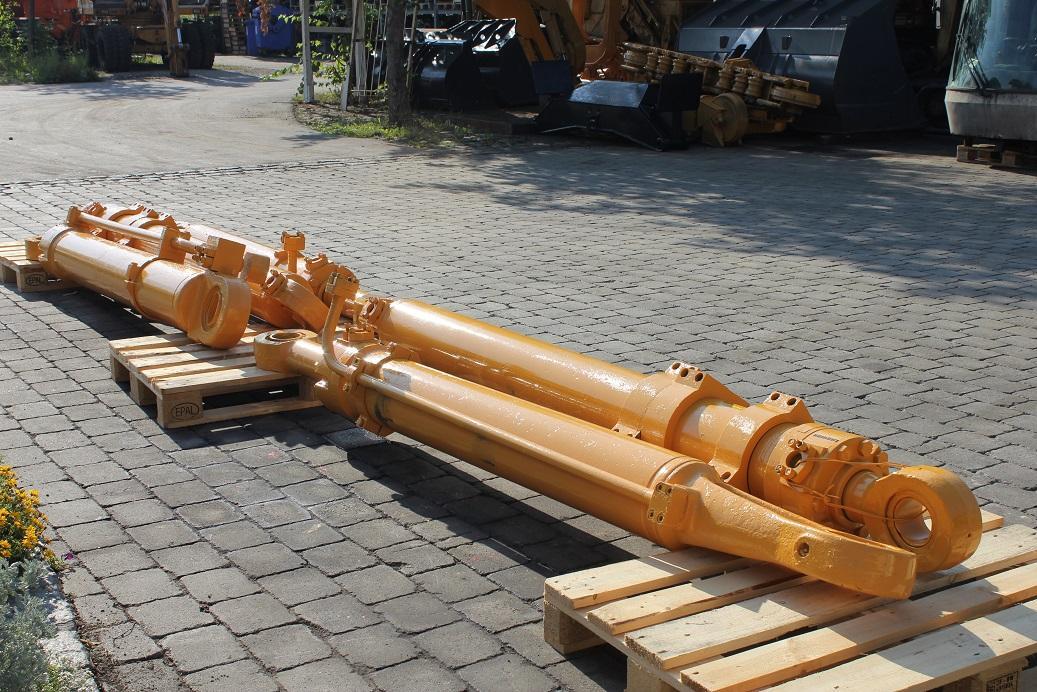 Liebherr R 974 LIT - Hüdrauliline silinder - Ehitusmasinad: pilt 2 Liebherr R 974 LIT - Hüdrauliline silinder - Ehitusmasinad: pilt 2