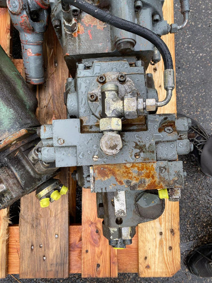 Liebherr ZF 2HL 100, LMV 100 aus LH A904 LIT - Jõuülekanne - Ehitusmasinad: pilt 3 Liebherr ZF 2HL 100, LMV 100 aus LH A904 LIT - Jõuülekanne - Ehitusmasinad: pilt 3