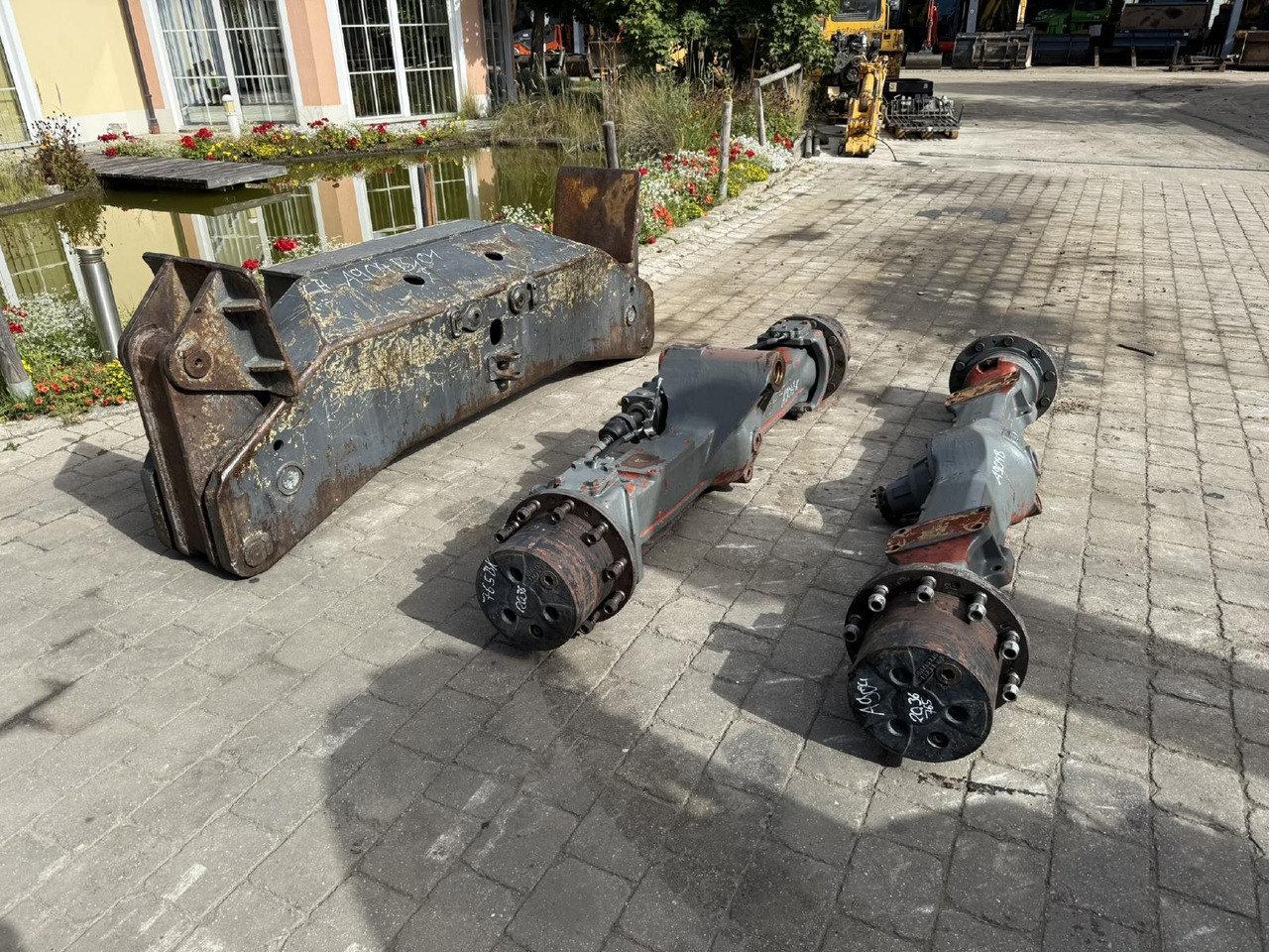 Liebherr ZF AP L B 765 aus LH 904 LIT - Telg ja varuosad - Ehitusmasinad: pilt 2 Liebherr ZF AP L B 765 aus LH 904 LIT - Telg ja varuosad - Ehitusmasinad: pilt 2