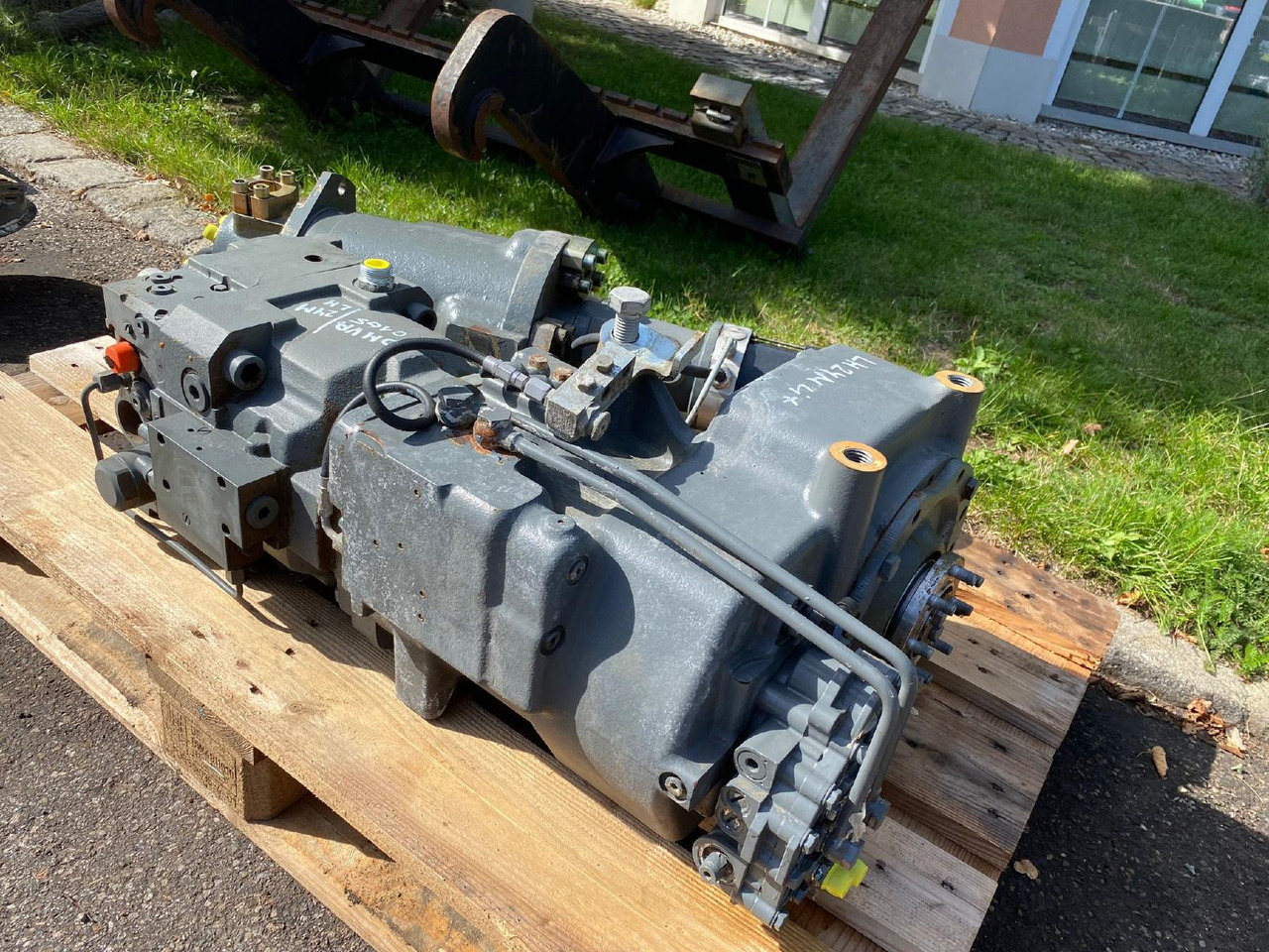 Liebherr ZF aus LH 24M - Käigukast - Ehitusmasinad: pilt 5 Liebherr ZF aus LH 24M - Käigukast - Ehitusmasinad: pilt 5