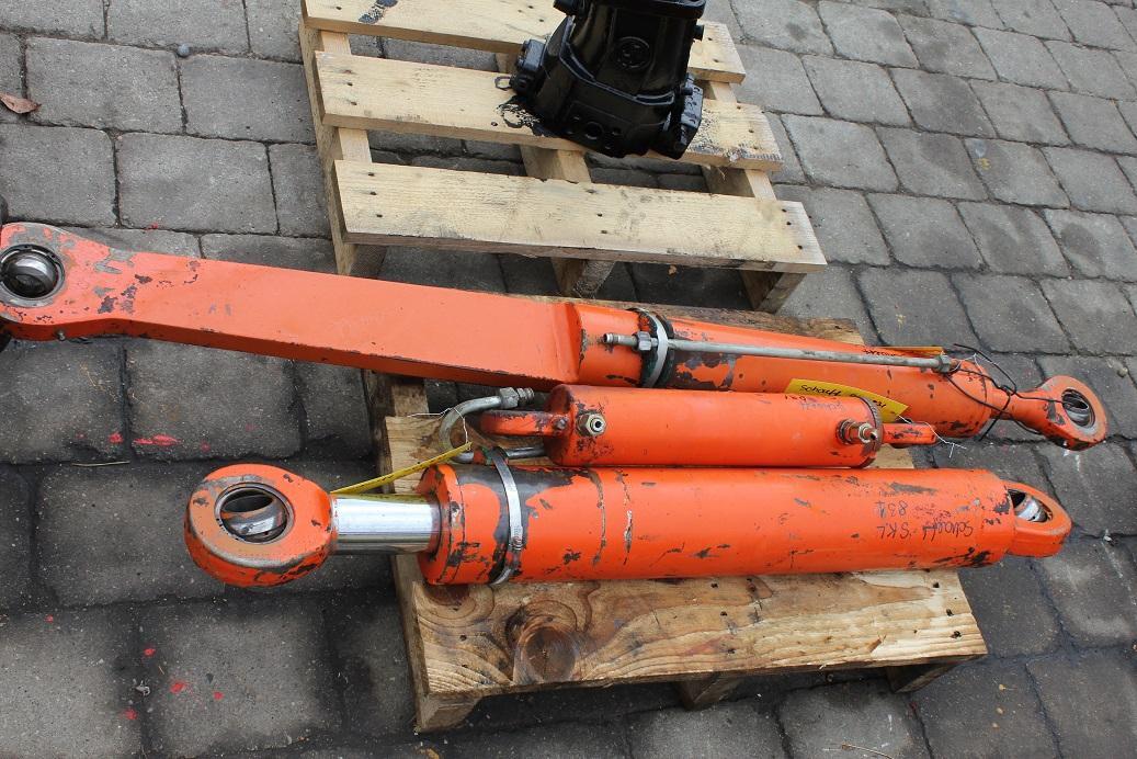 Schaeff SKL 831 - Hüdrauliline silinder - Ehitusmasinad: pilt 4 Schaeff SKL 831 - Hüdrauliline silinder - Ehitusmasinad: pilt 4