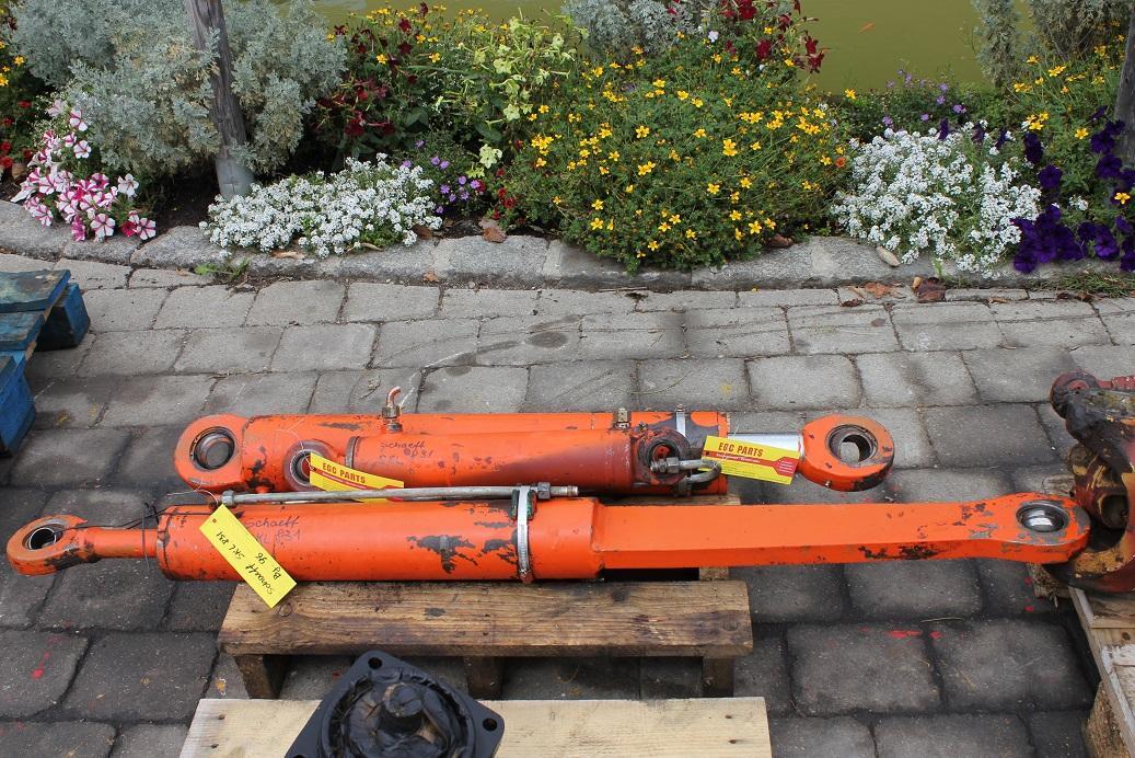 Schaeff SKL 831 - Hüdrauliline silinder - Ehitusmasinad: pilt 2 Schaeff SKL 831 - Hüdrauliline silinder - Ehitusmasinad: pilt 2