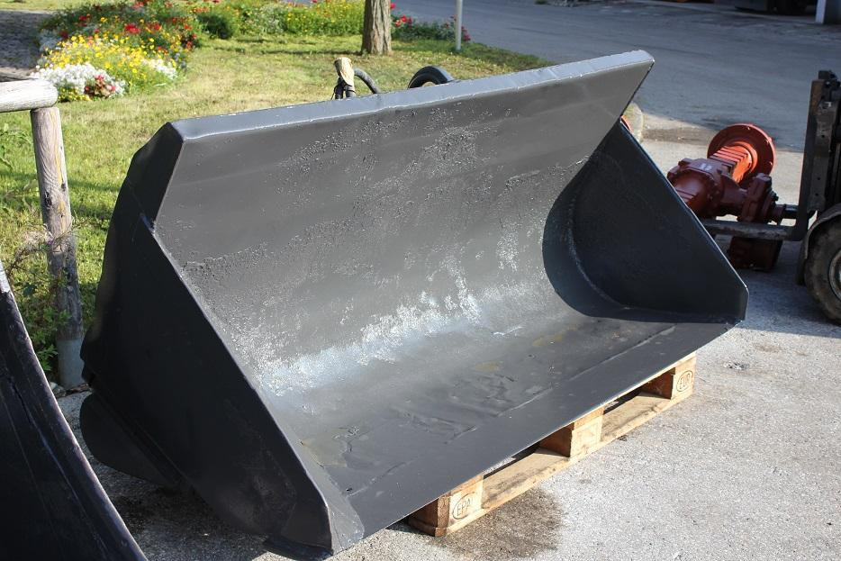 Schaeff SKL831/ ZL 6B - Laaduri kopp - Ehitusmasinad: pilt 1 Schaeff SKL831/ ZL 6B - Laaduri kopp - Ehitusmasinad: pilt 1