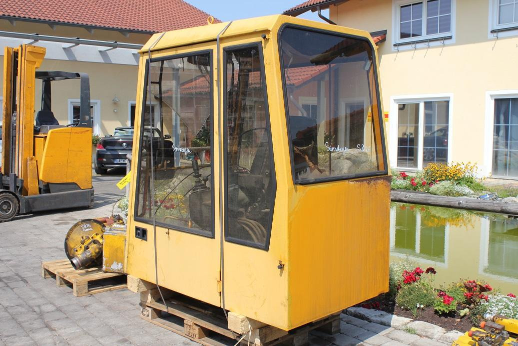 Sennebogen SR 26 - Kabiin - Ehitusmasinad: pilt 3 Sennebogen SR 26 - Kabiin - Ehitusmasinad: pilt 3