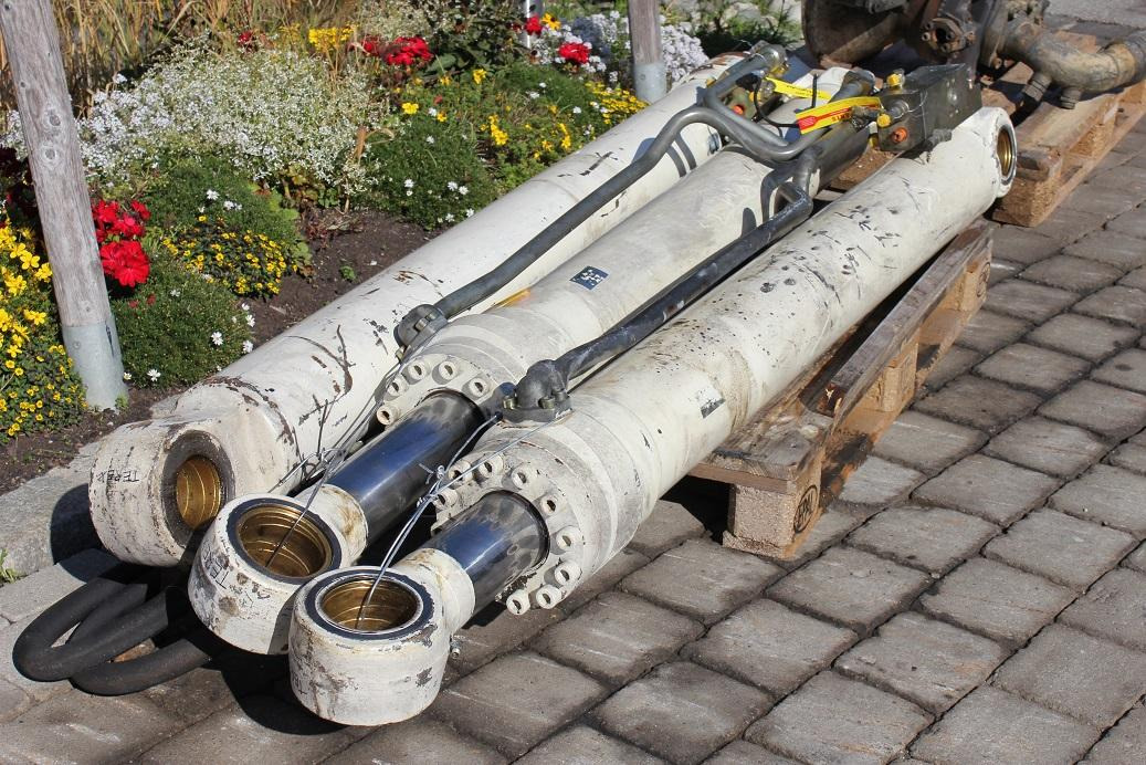 Terex TC 260 LC - Hüdrauliline silinder - Ehitusmasinad: pilt 5 Terex TC 260 LC - Hüdrauliline silinder - Ehitusmasinad: pilt 5