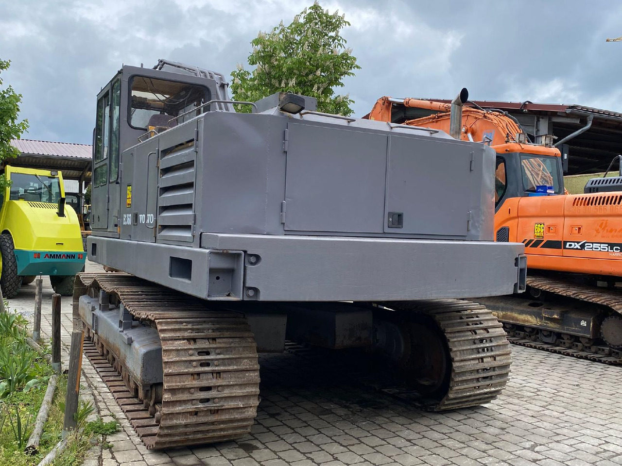 Volvo-Akermann EC 300 - Lintekskavaator: pilt 2 Volvo-Akermann EC 300 - Lintekskavaator: pilt 2