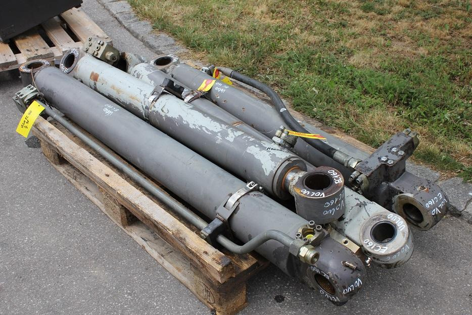 Volvo EC 160 - Hüdrauliline silinder - Ehitusmasinad: pilt 3 Volvo EC 160 - Hüdrauliline silinder - Ehitusmasinad: pilt 3