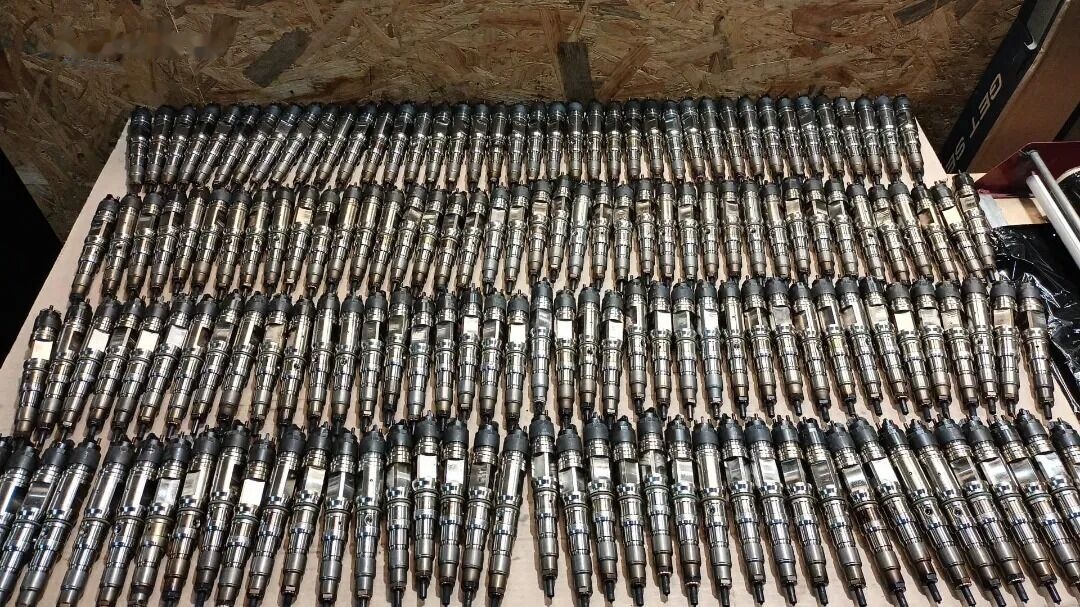 Bosch 0445124056 MAN truck - Sissepritse - Veoauto: pilt 1 Bosch 0445124056 MAN truck - Sissepritse - Veoauto: pilt 1