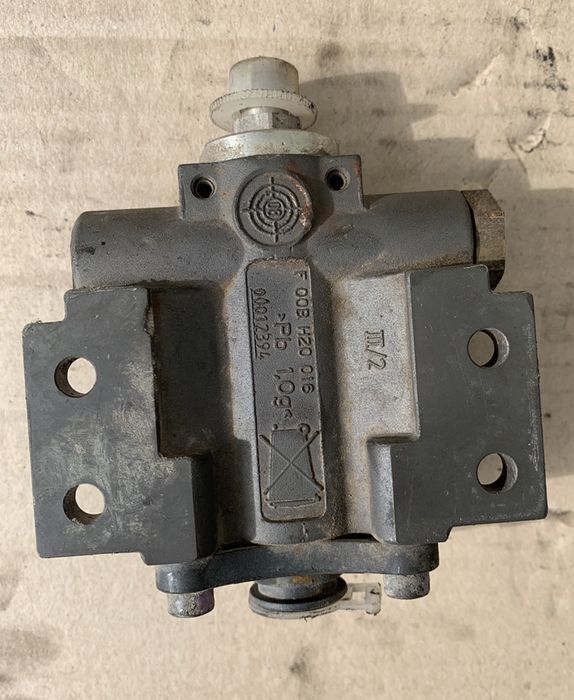 Bosch Moduł, zawór dozujący, wtrysk mocznika adblue 0444011006 - Väljalaskesüsteem - Veoauto: pilt 4 Bosch Moduł, zawór dozujący, wtrysk mocznika adblue 0444011006 - Väljalaskesüsteem - Veoauto: pilt 4