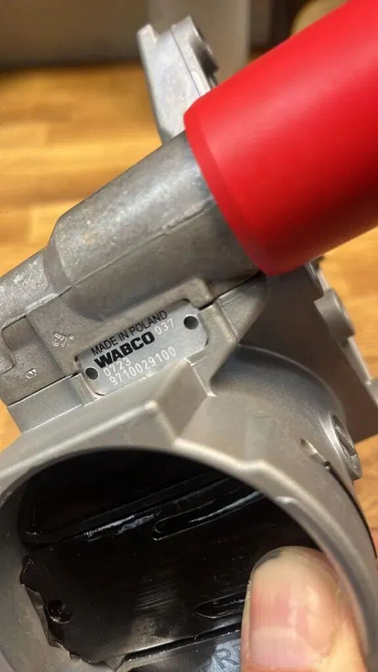 NOWY ZAWÓR PARKUJĄCO LUZUJĄCY WABCO 9710029100 - Piduriklapp - Veoauto: pilt 2 NOWY ZAWÓR PARKUJĄCO LUZUJĄCY WABCO 9710029100 - Piduriklapp - Veoauto: pilt 2