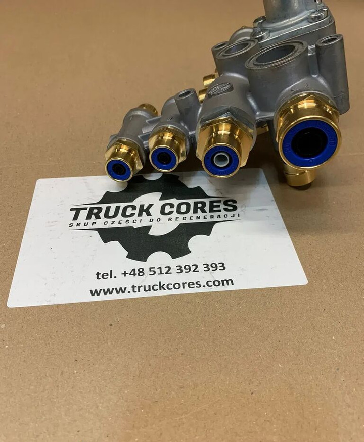 Nowy Zawór Reduktor Ciśnienia PEM WABCO4615130030 4615130030 - Piduriklapp - Veoauto: pilt 3 Nowy Zawór Reduktor Ciśnienia PEM WABCO4615130030 4615130030 - Piduriklapp - Veoauto: pilt 3