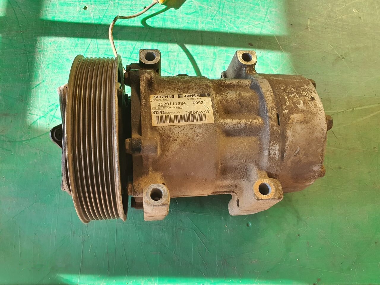 Renault SD7H15 / 6093 / 6093 Renault Premium - Kliimaseadme kompressor - Veoauto: pilt 1 Renault SD7H15 / 6093 / 6093 Renault Premium - Kliimaseadme kompressor - Veoauto: pilt 1