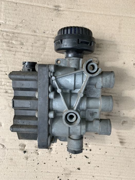 WABCO Zawór ECAS oryginał 4728800010 DAF MAN, Renault, Iveco - Piduriklapp - Veoauto: pilt 1 WABCO Zawór ECAS oryginał 4728800010 DAF MAN, Renault, Iveco - Piduriklapp - Veoauto: pilt 1