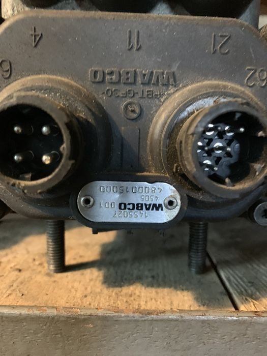 WABCO Zawór główny hamulcowy oryginał h 4800015000 DAF 95xf/cf - Pidurisilinder - Veoauto: pilt 2 WABCO Zawór główny hamulcowy oryginał h 4800015000 DAF 95xf/cf - Pidurisilinder - Veoauto: pilt 2