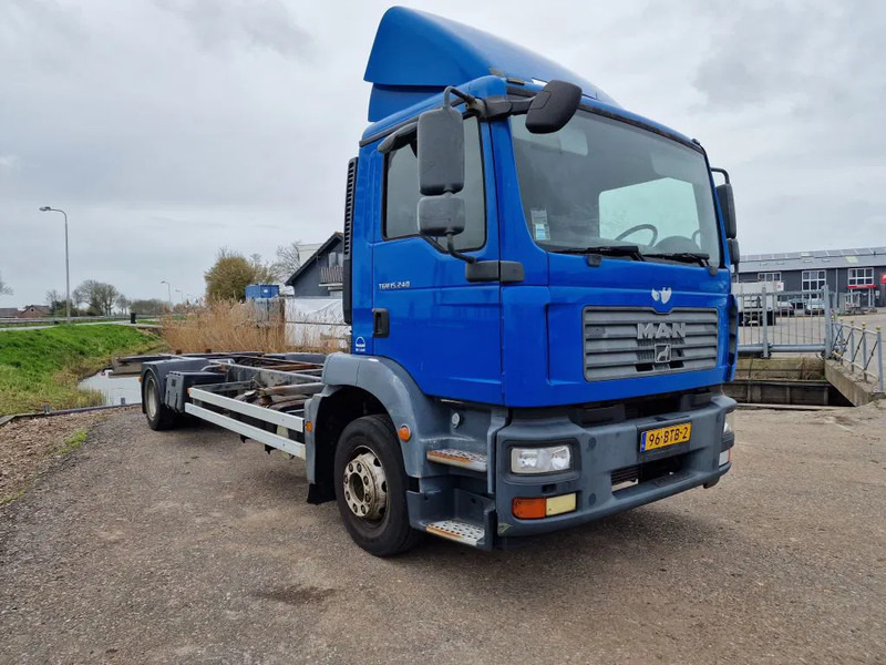 MAN TGM 15.240 container, BDF, 2009, NL Truck - Konteinerveduk/ Tõstukiga veoauto: pilt 2 MAN TGM 15.240 container, BDF, 2009, NL Truck - Konteinerveduk/ Tõstukiga veoauto: pilt 2