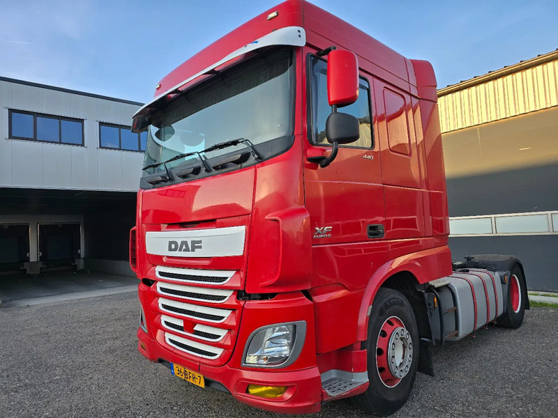 DAF XF 440 Euro 6 2015 - Sadulveok: pilt 1 DAF XF 440 Euro 6 2015 - Sadulveok: pilt 1