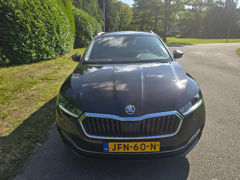 Škoda Octavia Combi 1.0 Benzine - Auto: pilt 2 Škoda Octavia Combi 1.0 Benzine - Auto: pilt 2