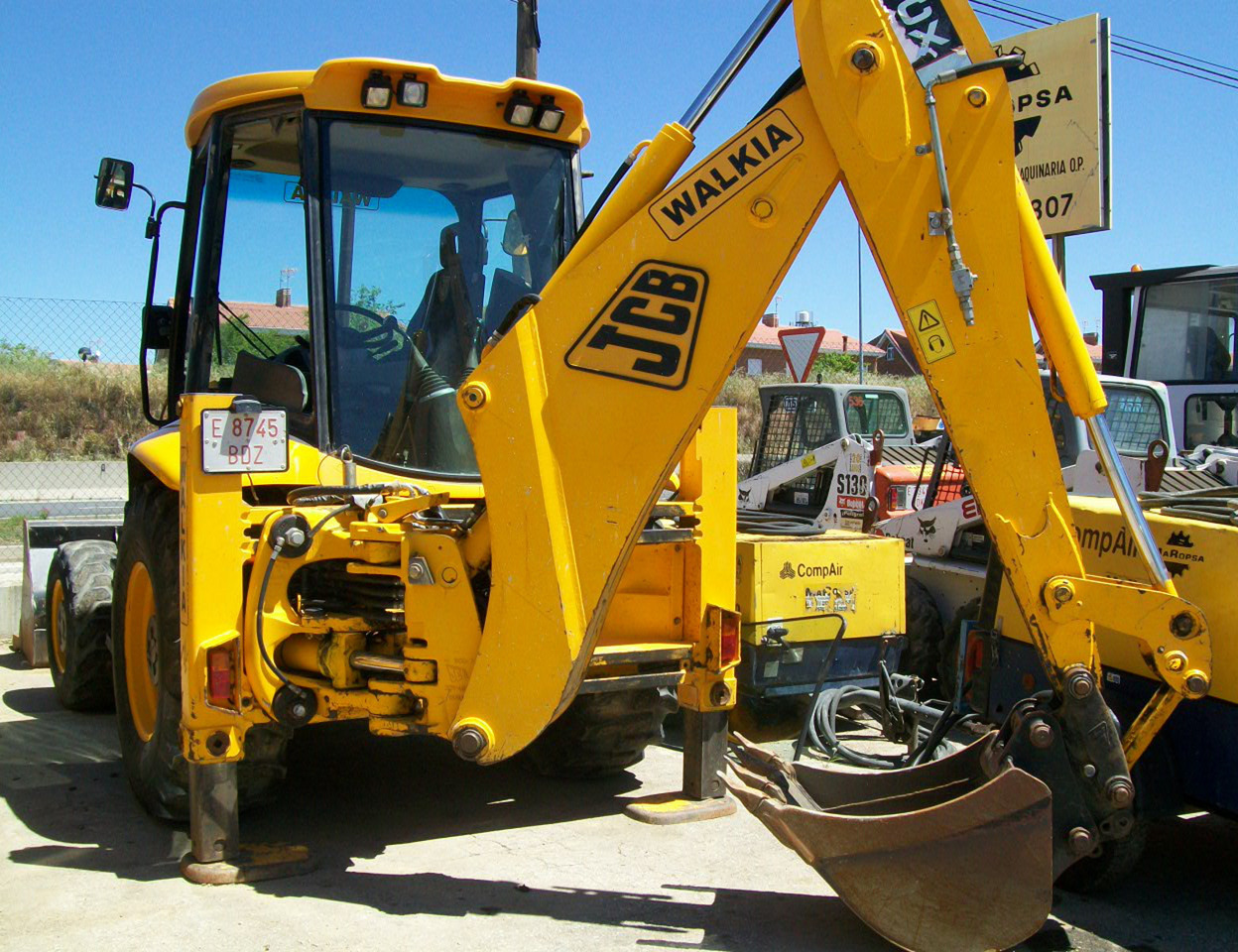 Pala Mixta JCB 3CX 4T - Ekskavaator-laadur: pilt 1 Pala Mixta JCB 3CX 4T - Ekskavaator-laadur: pilt 1