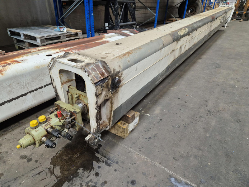 Demag Demag AC 35 Telescopic section 3 - Pealisehitus ja välispind - Kraana: pilt 5 Demag Demag AC 35 Telescopic section 3 - Pealisehitus ja välispind - Kraana: pilt 5