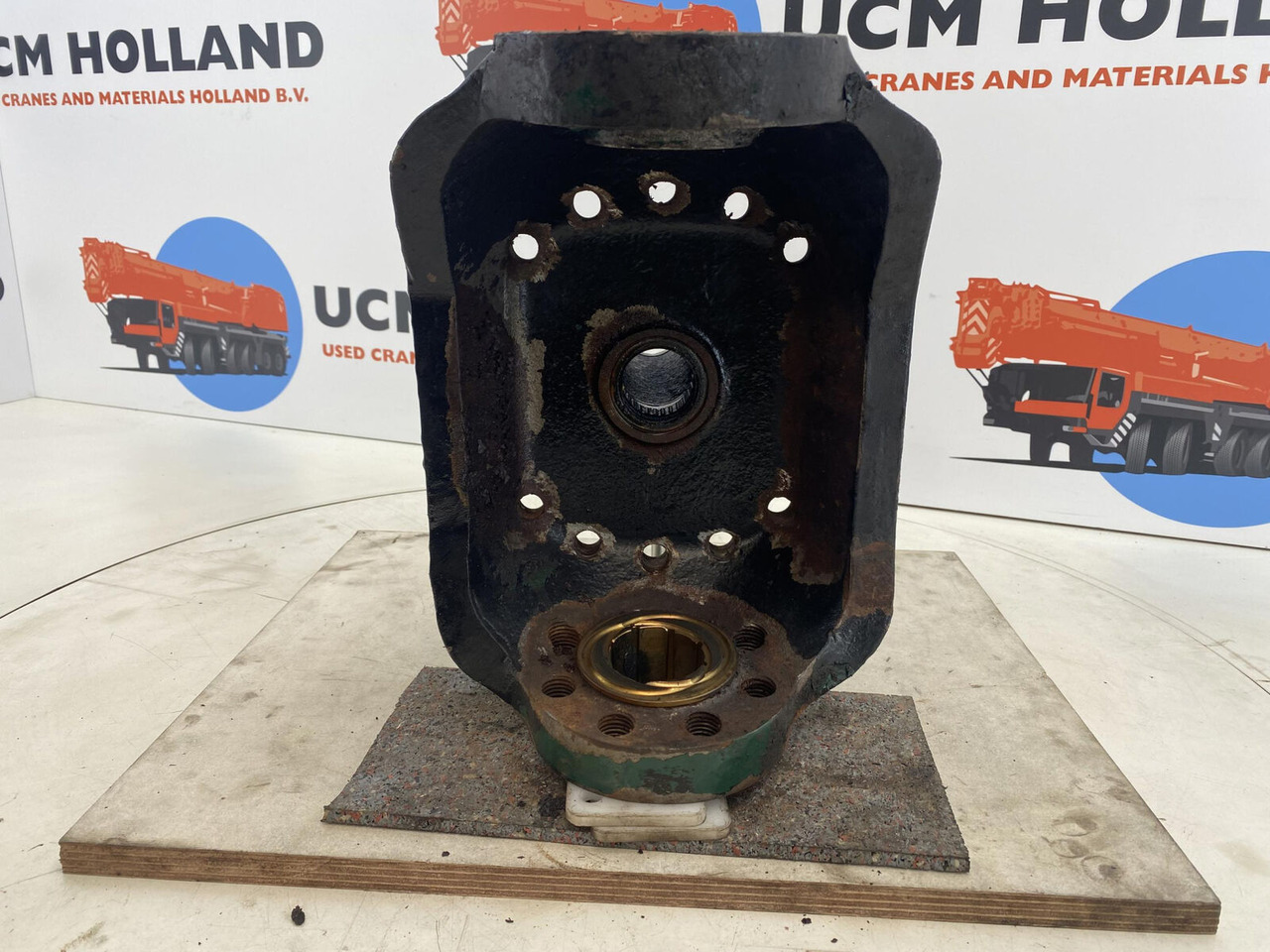 FAUN ATF 30 Steering knuckle 16 holes axle 1 - Käändtelg - Autokraana: pilt 5 FAUN ATF 30 Steering knuckle 16 holes axle 1 - Käändtelg - Autokraana: pilt 5