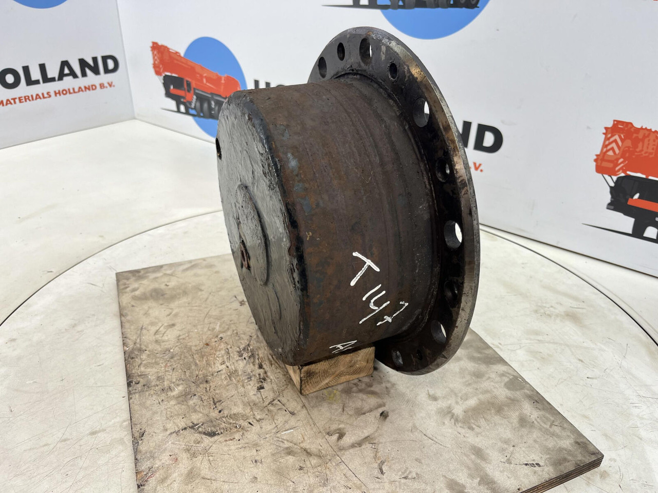 FAUN ATF 45-3 Planetary gear 22-25-74-32-3PL-H137-46 - Veomootor - Autokraana: pilt 2 FAUN ATF 45-3 Planetary gear 22-25-74-32-3PL-H137-46 - Veomootor - Autokraana: pilt 2