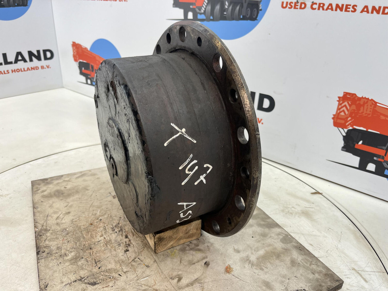 FAUN ATF 45-3 Planetary gear 22-25-74-32-3PL-H137-46 - Veomootor - Kraana: pilt 2 FAUN ATF 45-3 Planetary gear 22-25-74-32-3PL-H137-46 - Veomootor - Kraana: pilt 2