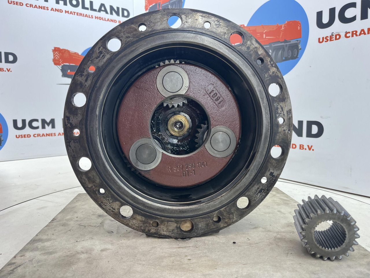 FAUN ATF 45-3 Planetary gear 22-25-74-32-3PL-H137-46 - Veomootor - Autokraana: pilt 5 FAUN ATF 45-3 Planetary gear 22-25-74-32-3PL-H137-46 - Veomootor - Autokraana: pilt 5