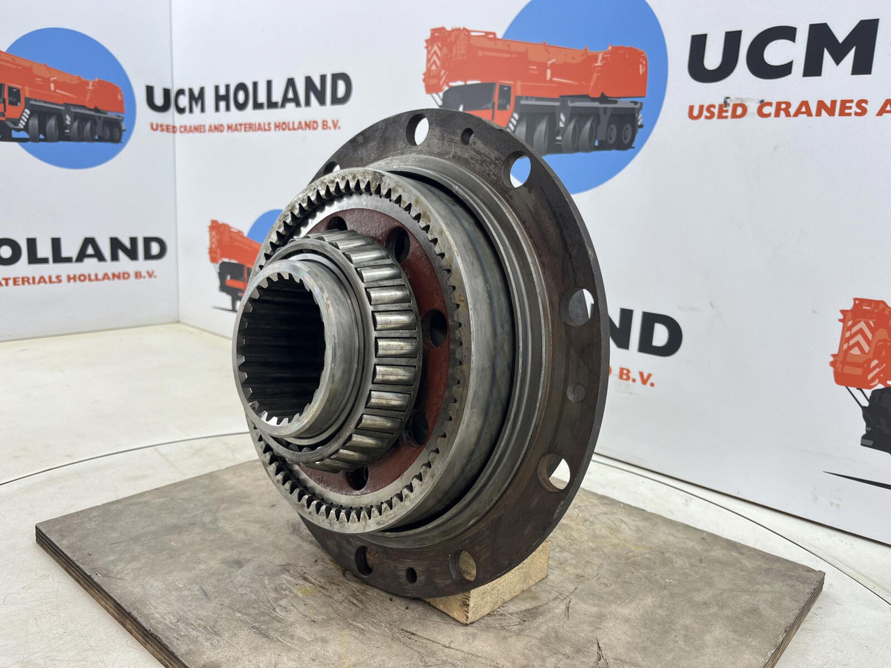 FAUN HK 40 planetary gear 27-18-65-24-4pl-H64-24 - Veomootor - Autokraana: pilt 3 FAUN HK 40 planetary gear 27-18-65-24-4pl-H64-24 - Veomootor - Autokraana: pilt 3