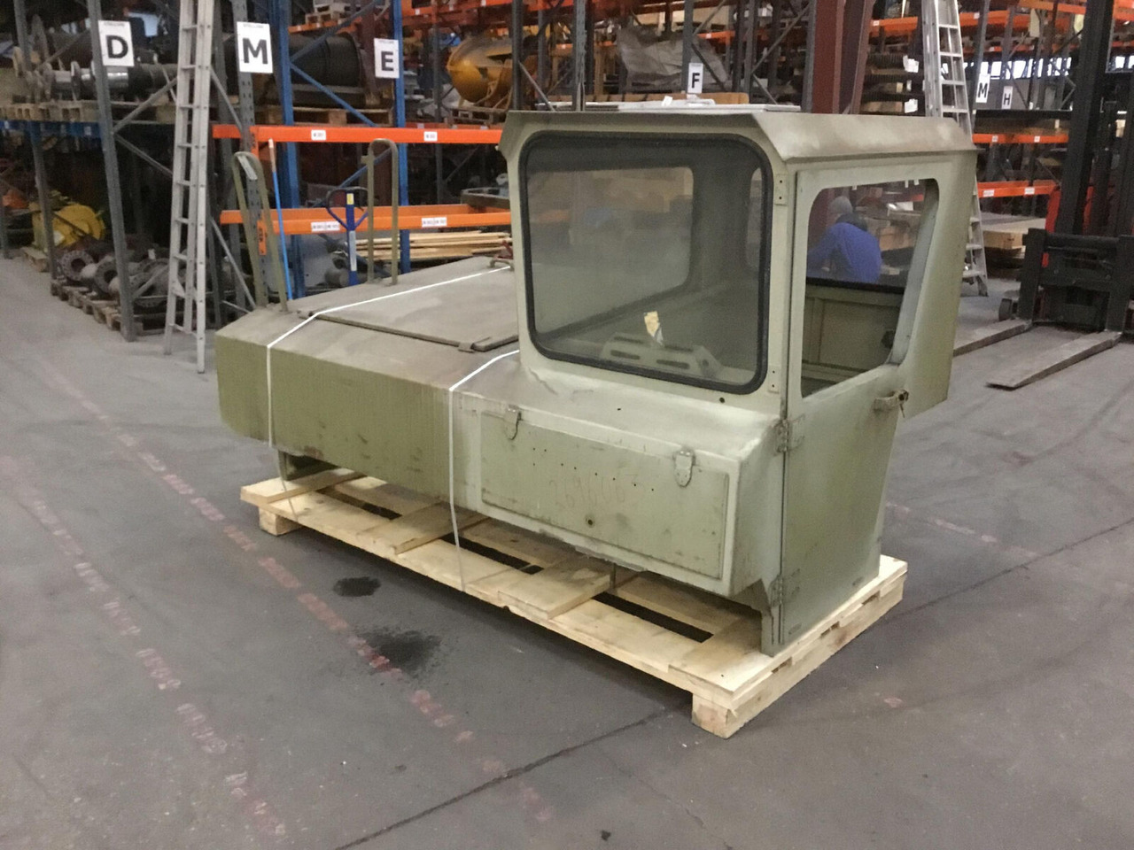 FAUN RTF 30 lower cabin - Kabiin - Autokraana: pilt 1 FAUN RTF 30 lower cabin - Kabiin - Autokraana: pilt 1