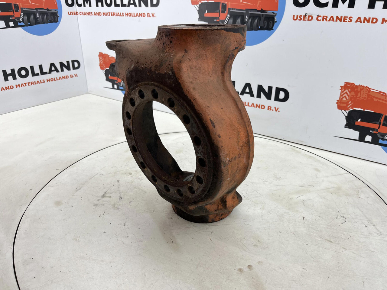 FAUN RTF 50/60 Steering knuckle 16 holes axle 1 right - Käändtelg - Autokraana: pilt 1 FAUN RTF 50/60 Steering knuckle 16 holes axle 1 right - Käändtelg - Autokraana: pilt 1