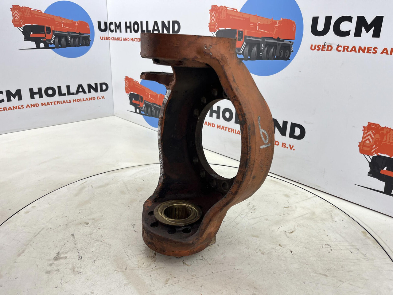 FAUN RTF 50 Steering knuckle 16 holes axle 3 left - Käändtelg - Autokraana: pilt 4 FAUN RTF 50 Steering knuckle 16 holes axle 3 left - Käändtelg - Autokraana: pilt 4