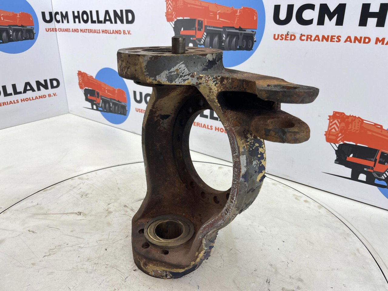 FAUN RTF 50 Steering knuckle 16 holes axle 4 right - Käändtelg - Autokraana: pilt 4 FAUN RTF 50 Steering knuckle 16 holes axle 4 right - Käändtelg - Autokraana: pilt 4