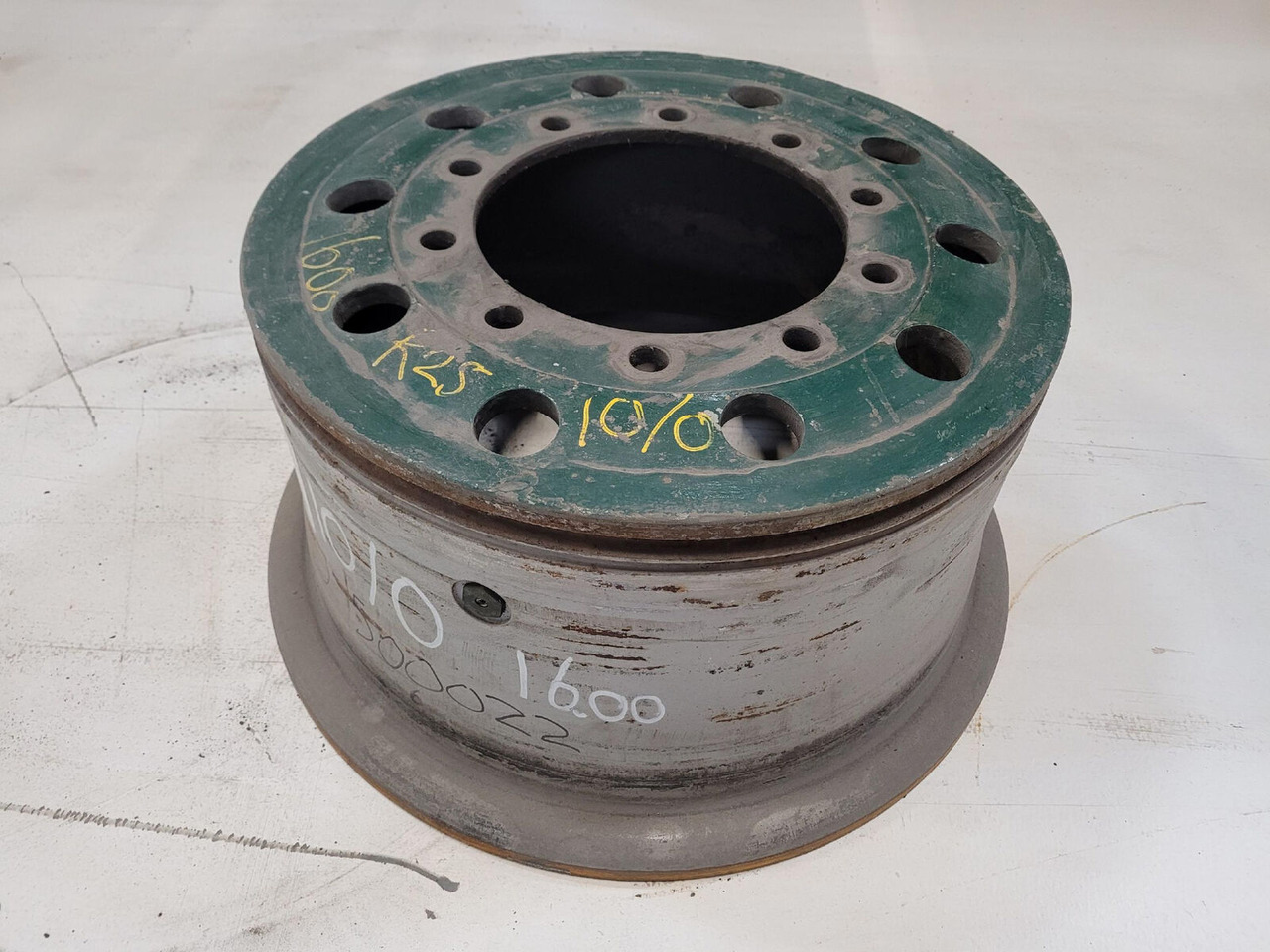 FAUN Rim 445/95R25 10 0 3p - Velg - Kraana: pilt 1 FAUN Rim 445/95R25 10 0 3p - Velg - Kraana: pilt 1