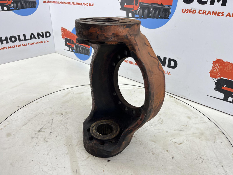 Faun RTF 50 Steering knuckle 16 holes axle 1 left - Käändtelg: pilt 4 Faun RTF 50 Steering knuckle 16 holes axle 1 left - Käändtelg: pilt 4