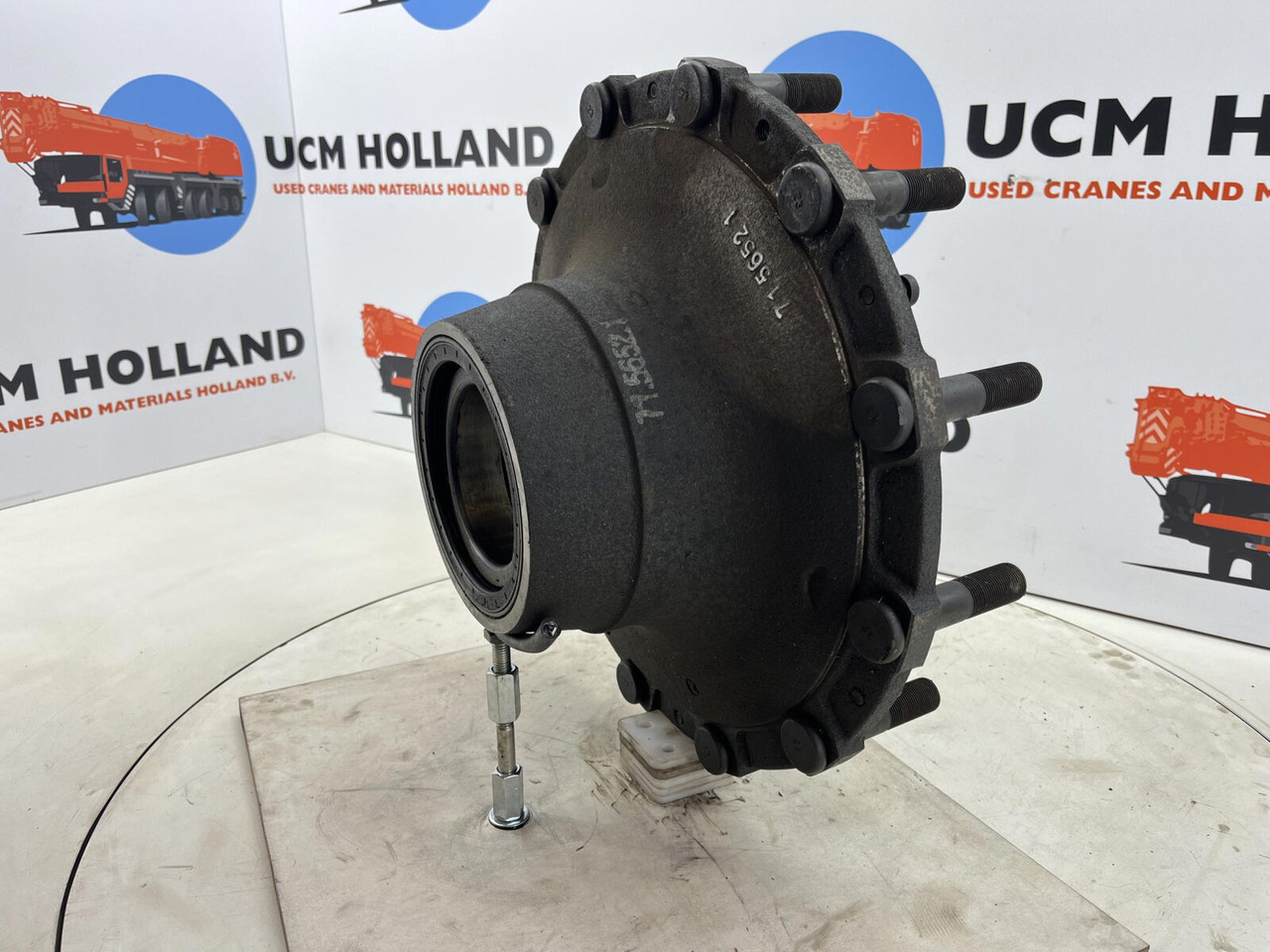 Grove GMK 3050 Megatrak wheel hub - Rumm - Kraana: pilt 4 Grove GMK 3050 Megatrak wheel hub - Rumm - Kraana: pilt 4