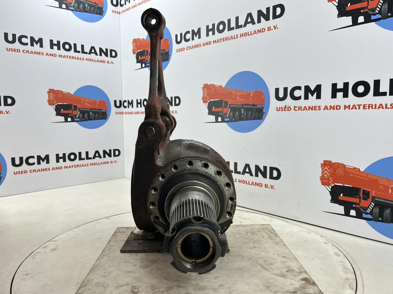 Grove GMK 3055 Steering knuckle 16 holes axle 3 right - Käändtelg - Kraana: pilt 2 Grove GMK 3055 Steering knuckle 16 holes axle 3 right - Käändtelg - Kraana: pilt 2