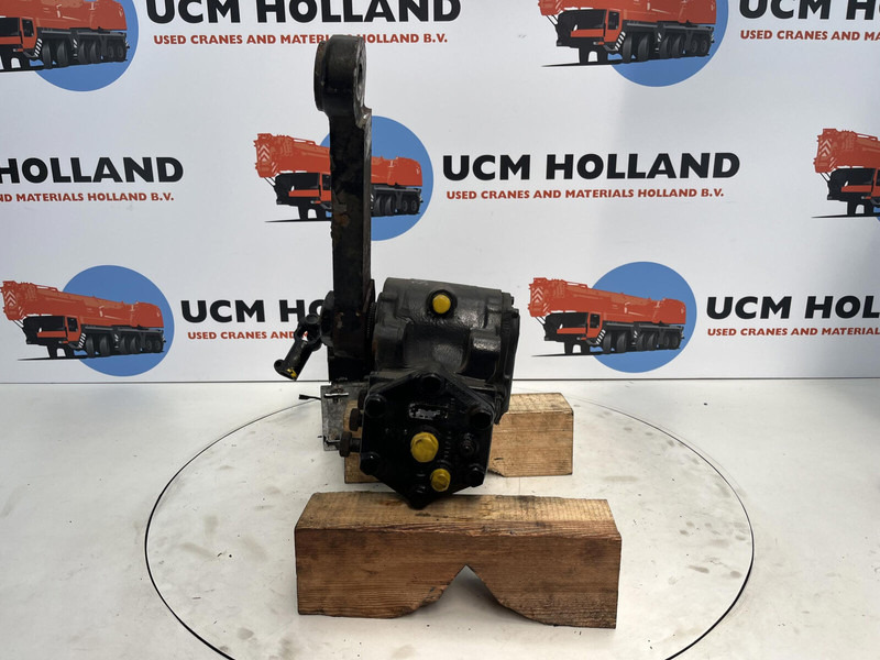 Grove GMK 3055 steering Box - Roolisammas - Kraana: pilt 4 Grove GMK 3055 steering Box - Roolisammas - Kraana: pilt 4