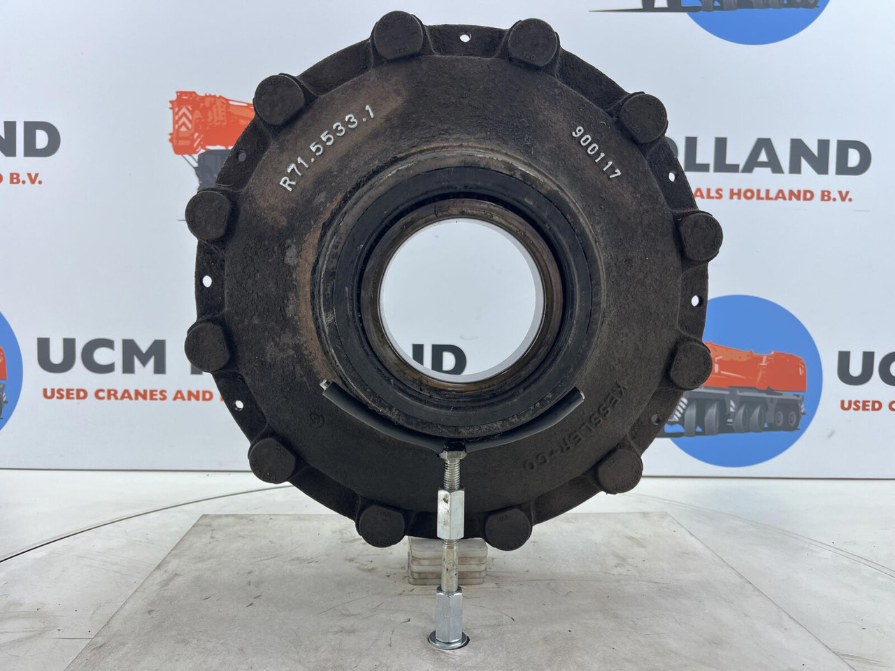 Grove GMK Megatrak wheel hub - Rumm - Kraana: pilt 5 Grove GMK Megatrak wheel hub - Rumm - Kraana: pilt 5