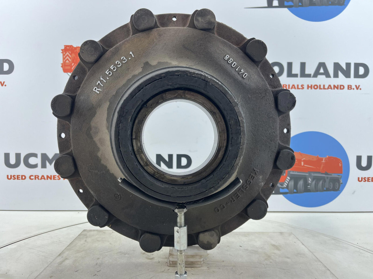 Grove GMK Megatrak wheel hub - Rumm - Kraana: pilt 5 Grove GMK Megatrak wheel hub - Rumm - Kraana: pilt 5