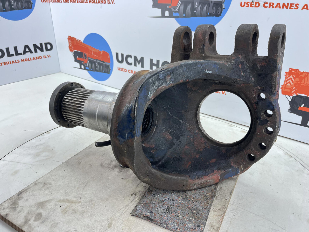 Grove GMK Steering knuckle 16 holes - Käändtelg - Autokraana: pilt 4 Grove GMK Steering knuckle 16 holes - Käändtelg - Autokraana: pilt 4