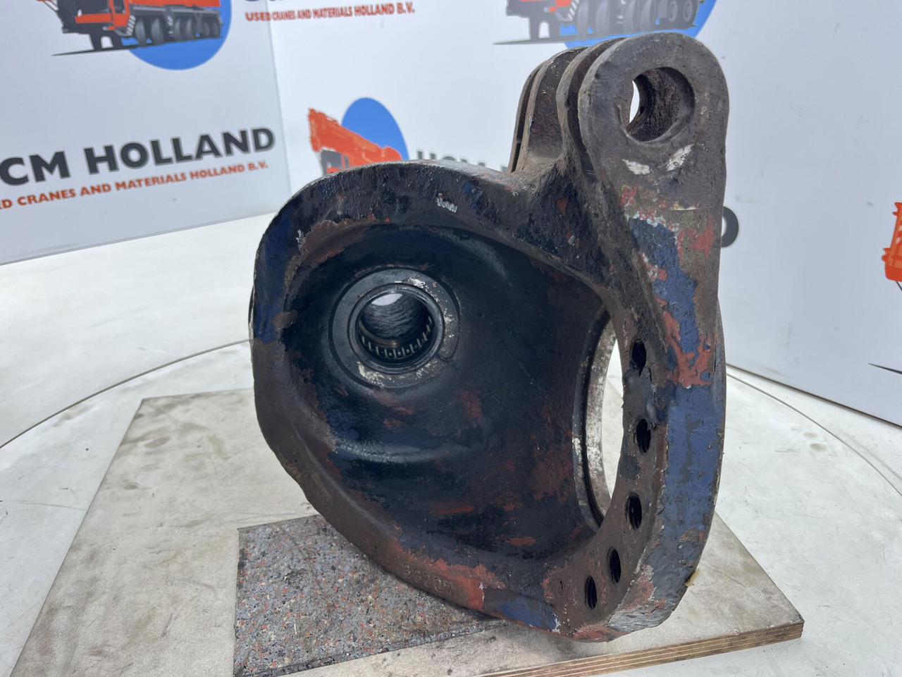 Grove GMK Steering knuckle 16 holes - Käändtelg - Autokraana: pilt 5 Grove GMK Steering knuckle 16 holes - Käändtelg - Autokraana: pilt 5