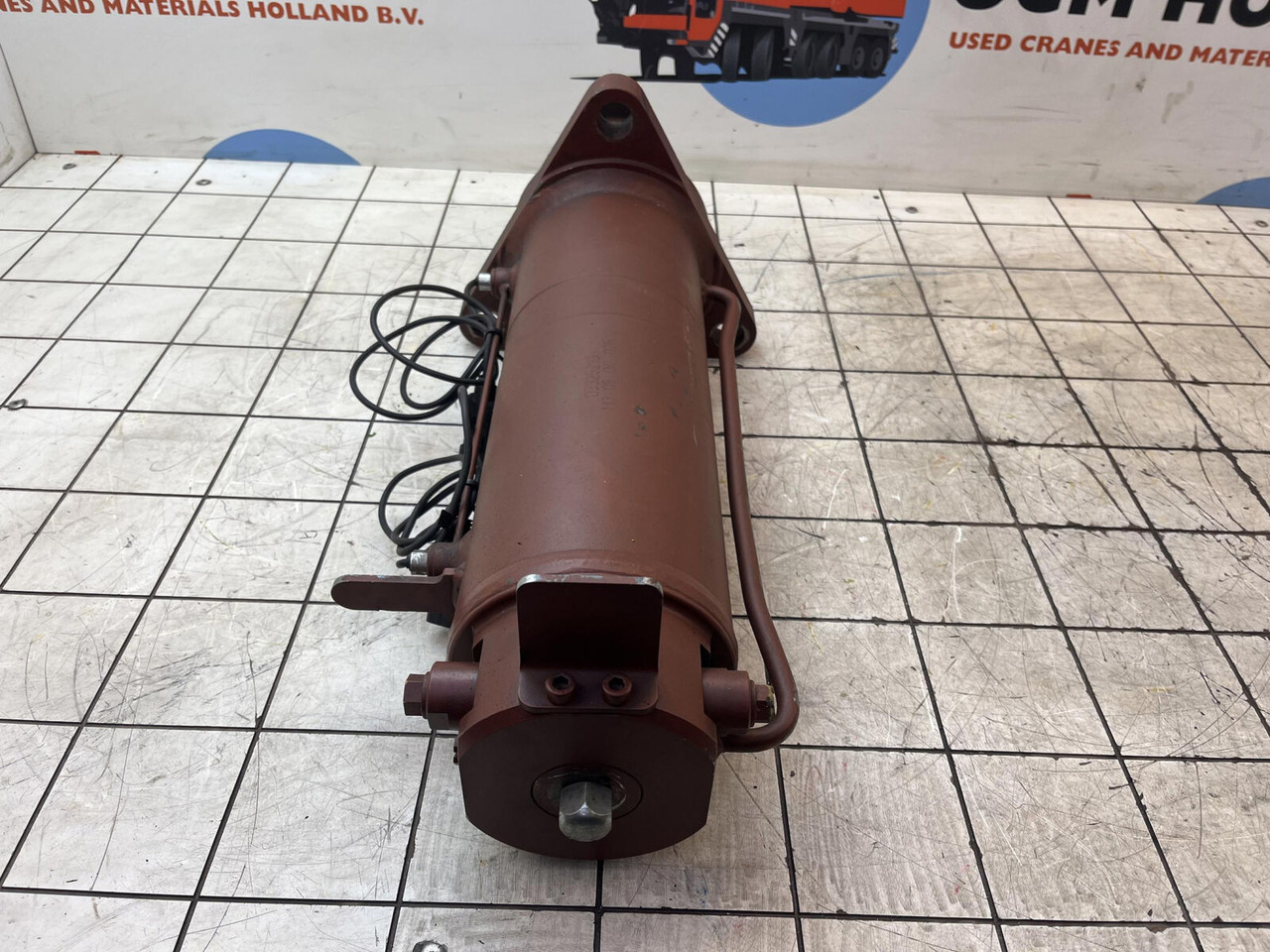 Grove GMK counterweight cylinder - Hüdrauliline silinder - Autokraana: pilt 2 Grove GMK counterweight cylinder - Hüdrauliline silinder - Autokraana: pilt 2