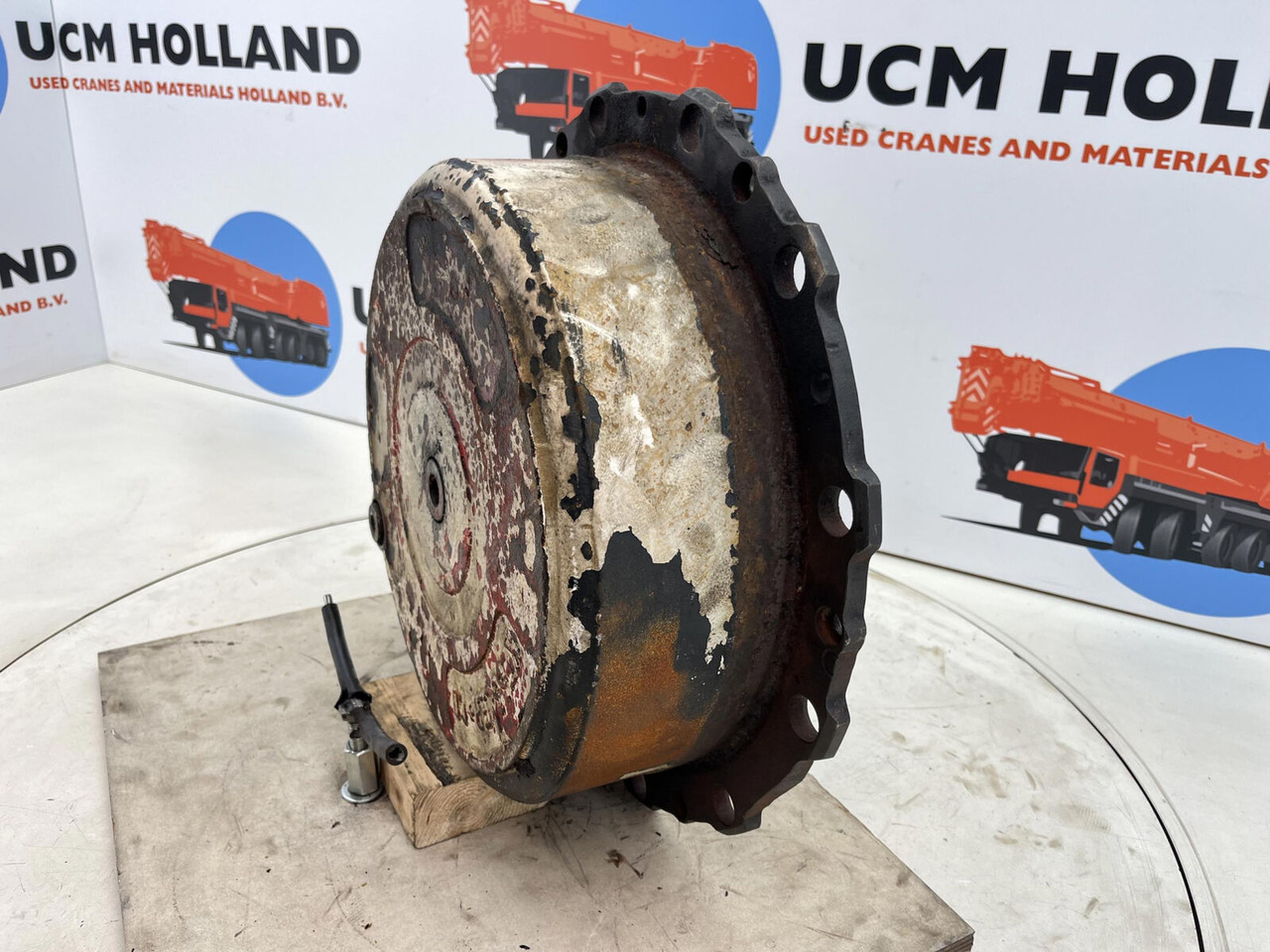 Grove GMK planetary gear 12-23-60-34-3pl-H135-46 - Veomootor - Autokraana: pilt 2 Grove GMK planetary gear 12-23-60-34-3pl-H135-46 - Veomootor - Autokraana: pilt 2