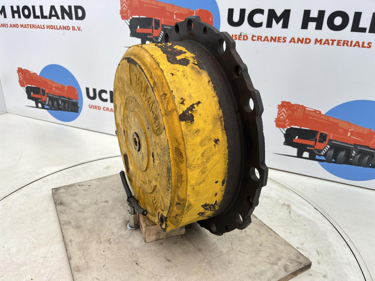 Grove GMK planetary gear 12-23-60-34-3pl-H135-46 - Veomootor - Autokraana: pilt 2 Grove GMK planetary gear 12-23-60-34-3pl-H135-46 - Veomootor - Autokraana: pilt 2