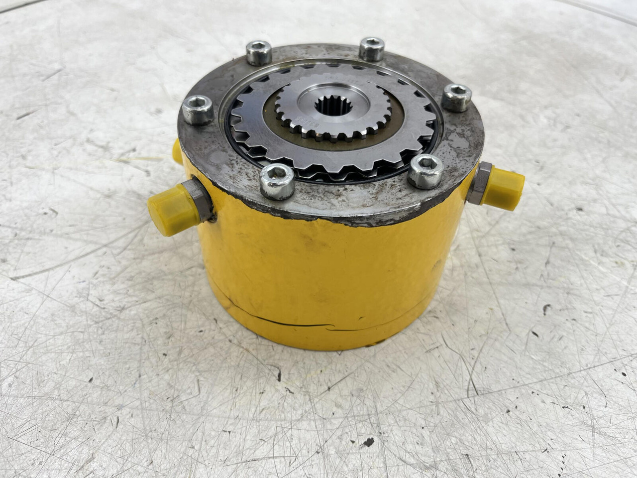 Grove MK 6300L-1 Swing brake - Pöördemootor - Autokraana: pilt 1 Grove MK 6300L-1 Swing brake - Pöördemootor - Autokraana: pilt 1